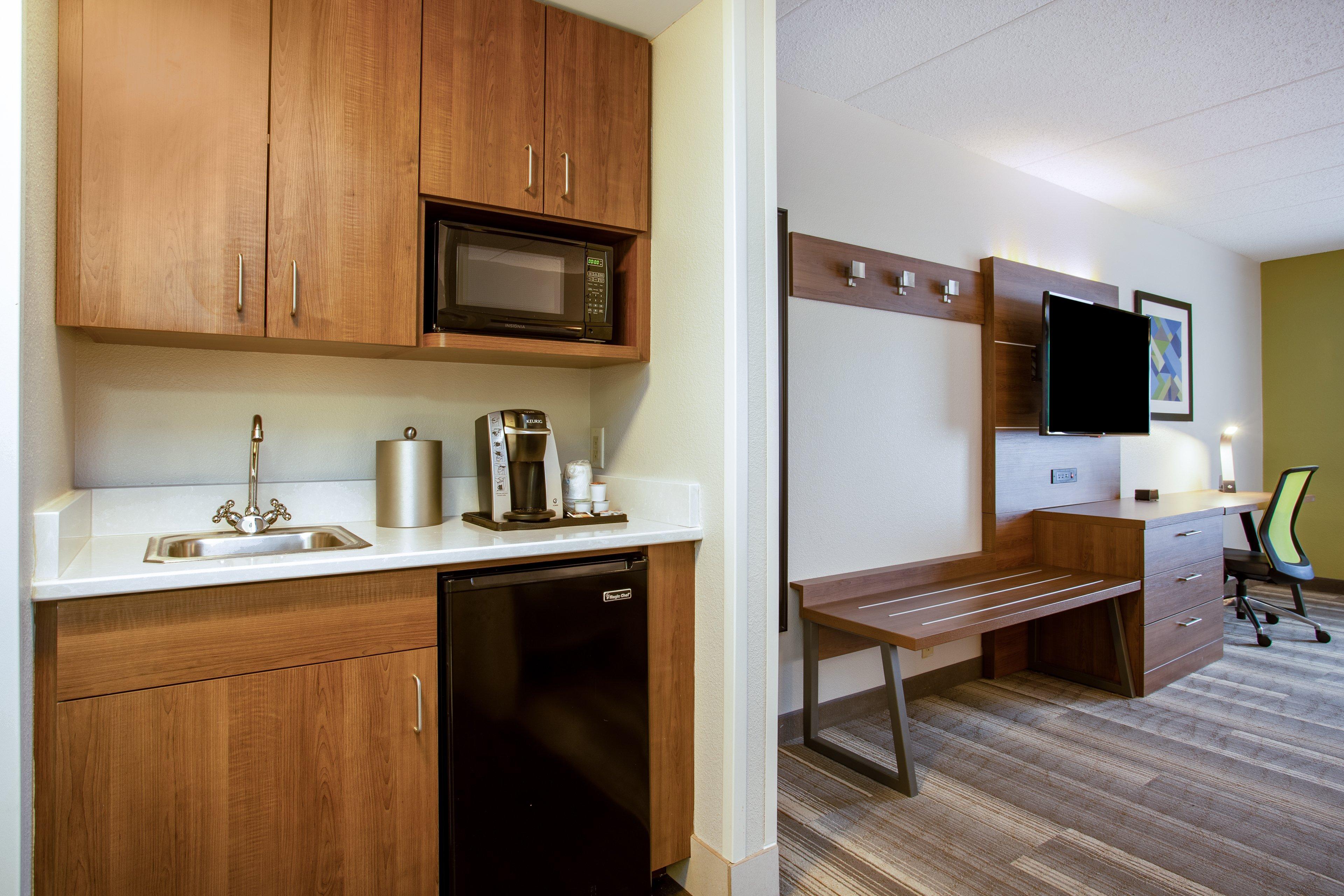 Holiday Inn Express Hotel & Suites Fort Wayne By Ihg Ellisville Exterior foto