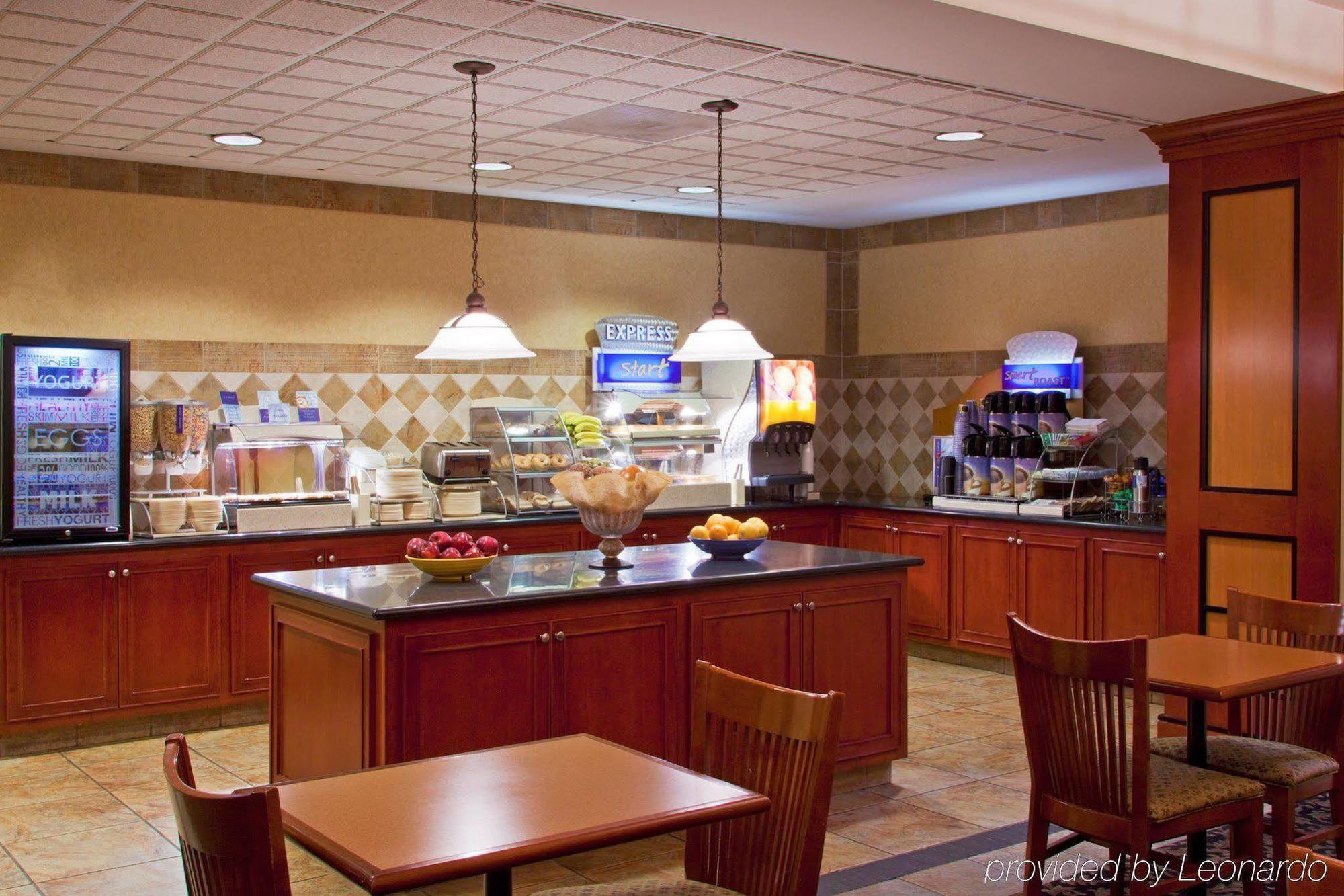 Holiday Inn Express Hotel & Suites Fort Wayne By Ihg Ellisville Exterior foto